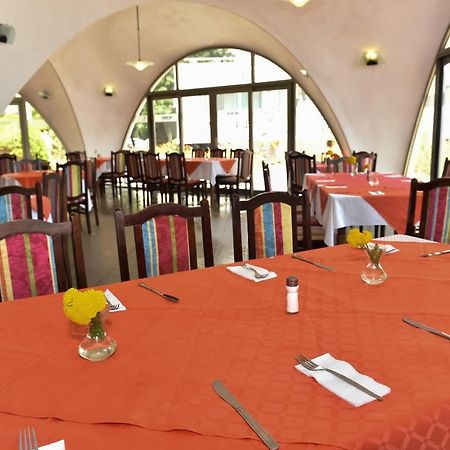 Hotel Nona Albena Exterior foto